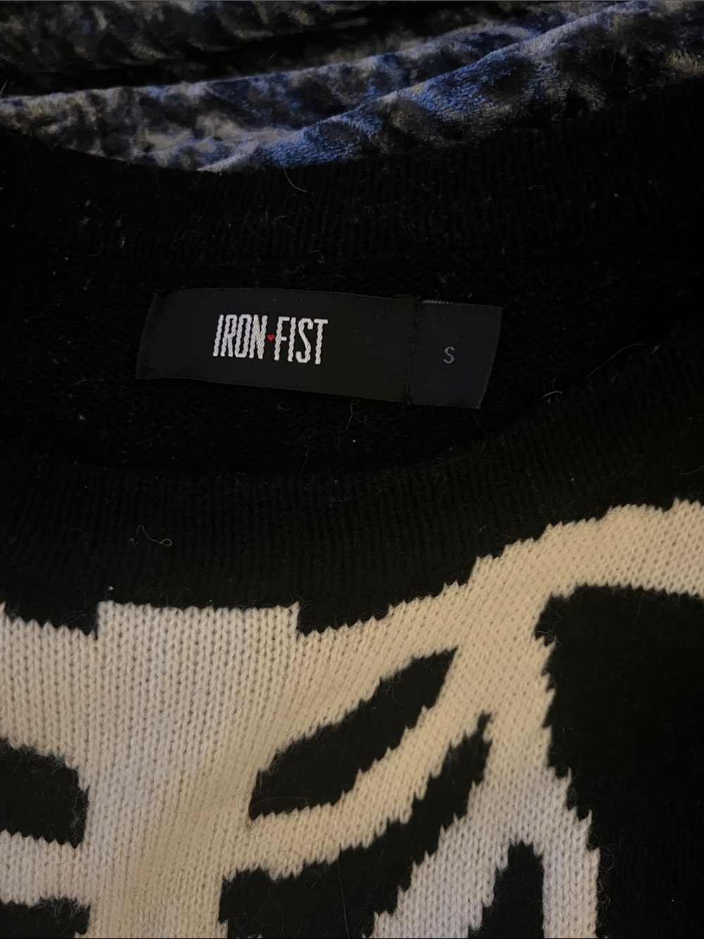 Iron Fist Skeleton Sweater - Picture 7 of 8